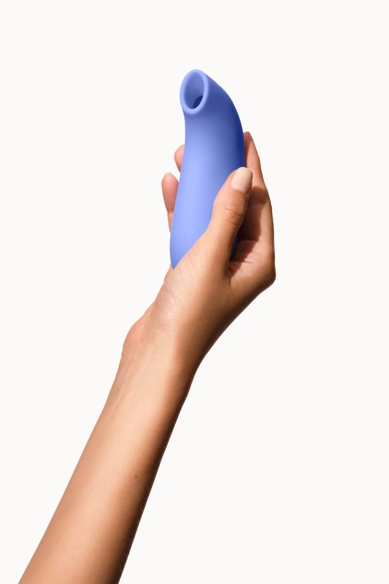 Dame Aer suction vibrator in periwinkle